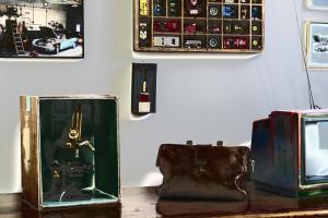 Un televizor și/sau centru de divertisment la Piccolo Hotel