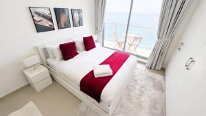 Gallery image of Beautiful Sea View Apartment in Ras al Khaimah