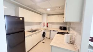 Gallery image of Beautiful Sea View Apartment in Ras al Khaimah +18 photos
