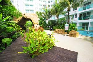 Κήπος έξω από το Amazon Residence by Pattaya Sunny Rentals