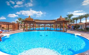 Foto de la galería de Hawaii Le Jardin Aqua Resort - Families and Couples Only en Hurghada