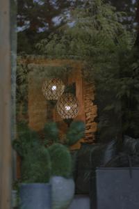 Taman di luar Chata Siostry Brata