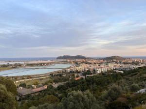 a view of a city and a body of water at Lungomare Casa Diaz in Cagliari