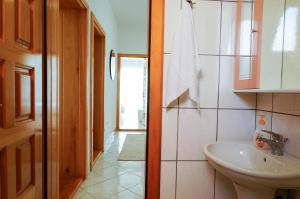 Koupelna v ubytování Guest House Heart of Budva