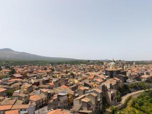 an aerial view of a city with buildings at La Dimora Aragonese in Randazzo