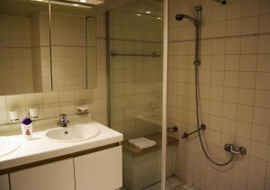 Koupelna v ubytování Ambassador Suites Antwerp