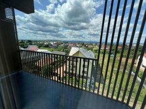 a balcony with a view of a city at Geo rental properties in Rădăuţi