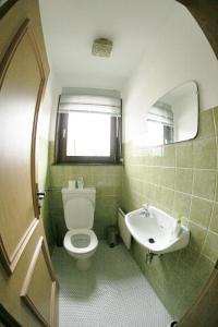 Kúpeľňa v ubytovaní Family Friendly Chalet - Central with Beautiful Mountain Views