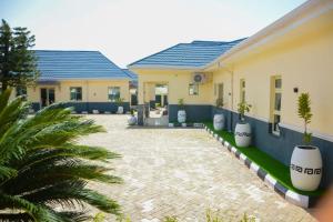 Gallery image of Bgl suites in Barakin Akawo +3 photos