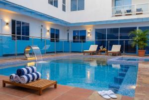 a pool at a hotel with a swimming pool at Ocean Blue Beach in San Andrés