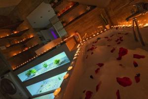 an overhead view of a bath room with blood on the floor at Stay4U Veszprém in Veszprém