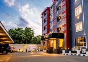 a rendering of the entrance to a hotel at Kaslon Hotel, Garki 2 Abuja in Abuja
