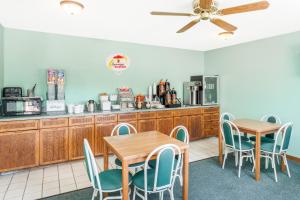 Παροχές για τσάι/καφέ στο Super 8 by Wyndham Washington/Peoria Area