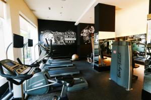 Java Paragon Hotel & Residences tesisinde fitness merkezi ve/veya fitness olanakları
