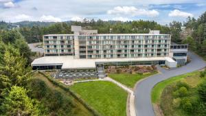 an aerial view of a hotel building at Best Western Plus Agate Beach Inn in Newport
