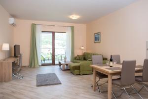 Posezení v ubytování ApartHotel Belvedere Residence Becici Budva