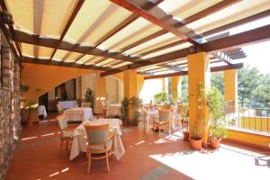 Un balcón o terraza de Albergo Filippo II