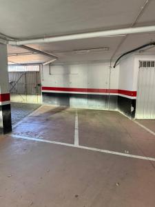 an empty parking lot in an empty parking garage at La escapada in Felechosa