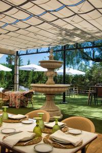 Restaurant o un lloc per menjar a Las Bóvedas