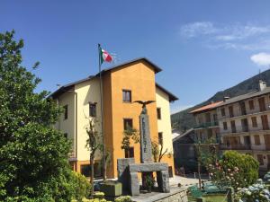 Gallery image of Spazio Gran Paradiso Guest House in Alpette