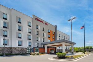 a rendering of the front of a hotel at Hampton Inn Baltimore Bayview Campus in Baltimore