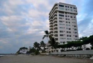 Gallery image of Torres del mar in Same