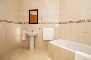 Gallery image of Tsitsikamma Manor in Stormsrivier +75 photos