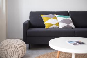 A seating area at Cas Conco