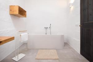 A bathroom at Cas Conco