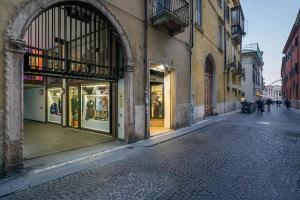 Gallery image of Appartamento Oberdan in Verona