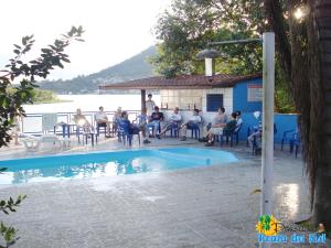 Der Swimmingpool an oder in der Nähe von Pousada Praia do Sol