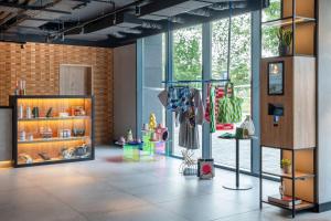 a store with a lot of items on display at INNSiDE by Meliá Madrid Valdebebas in Madrid