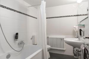 Koupelna v ubytování TOP Hotel Amberger