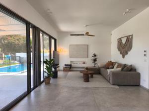 Gallery image of Luxury villa Daniel - private pool and garden in Even Yehuda +2 photos