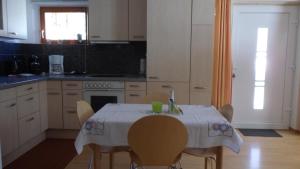 Η κουζίνα ή μικρή κουζίνα στο Haus Monika