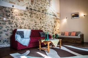 A seating area at Jason's Stone House