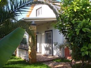 Zahrada ubytování Aspri Villa