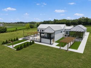 an overhead view of a house in a field at Sunset Acres Ideal for all Occasions in Clermont