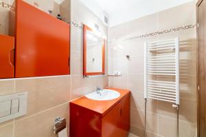 ห้องน้ำของ CozyFlat in the central Arad +4 ภาพ