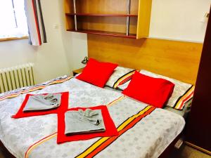Posteľ alebo postele v izbe v ubytovaní Apartments Radka