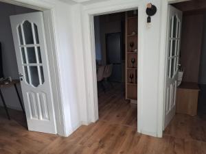 Gallery image of Appartamento Niki in Shijak +4 photos