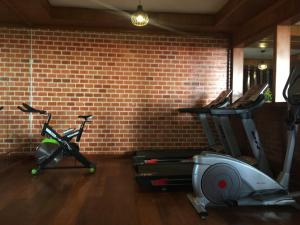 Fitness centrum a/nebo fitness zařízení v ubytování BB Angkor Residence
