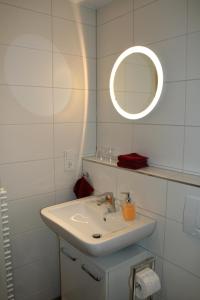 Gallery image of Messe Apartment, Flughafen-Köln Bonn in Rösrath
