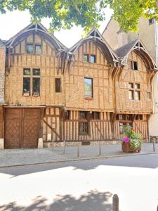 Gallery image of Maison du 15eme siècle in Troyes