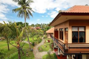 Zahrada ubytování Banyualit Spa 'n Resort Lovina