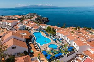 an aerial view of a resort with a swimming pool at Ona Las Rosas in Puerto de Santiago