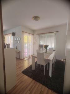 Gallery image of Como en casa in Porza