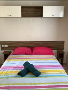 Gallery image of Bungalow 3 chambres 2 sdb in Litteau