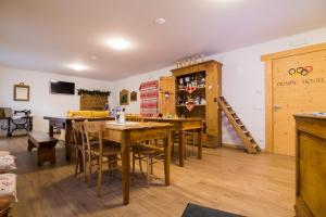 Gallery image of Olimpic Hostel in Schilpario