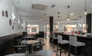 Restaurace v ubytování Apartamentos Turísticos Fresno